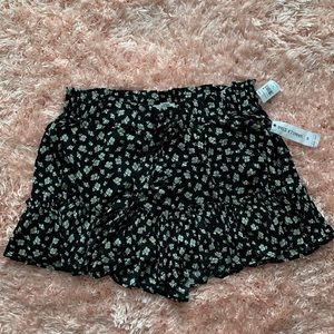 “skirty short”🌻